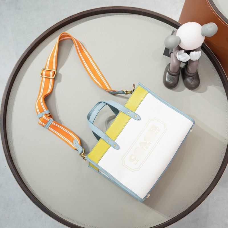 Túi Coach Field Tote 30 In Colorblock