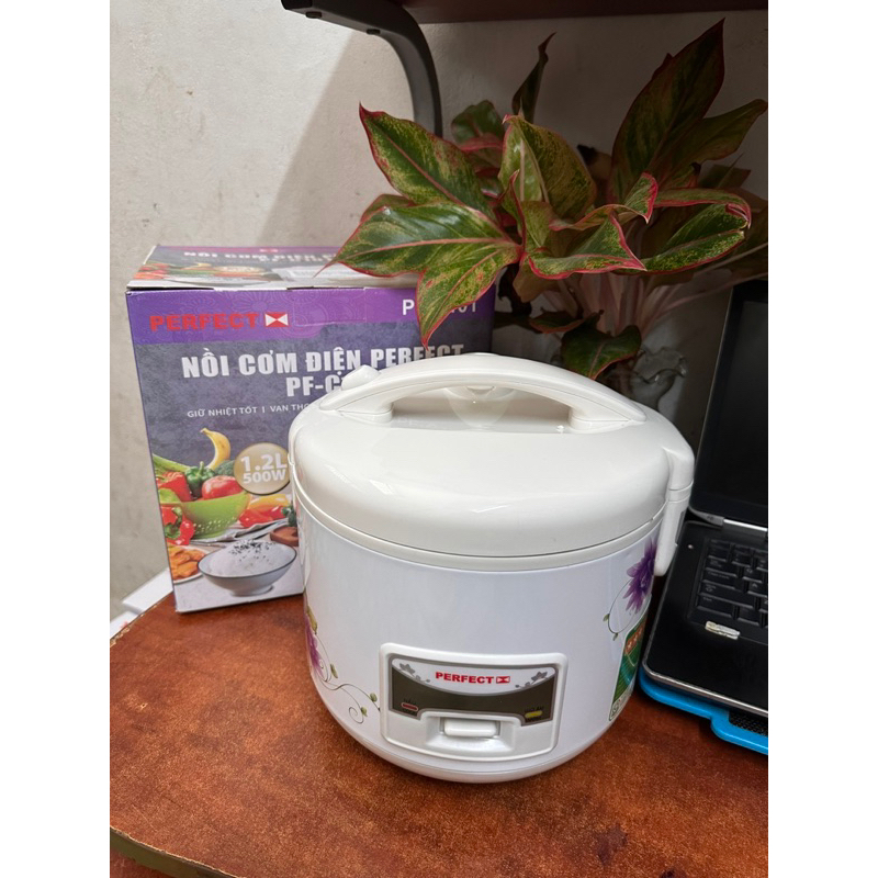 Nồi com điện cơ Perfect PF-C101 / 1.2L