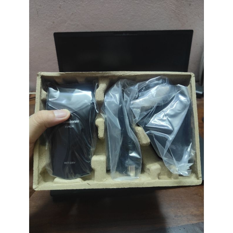 🇻🇳 Máy cạo râu Panasonic ES-RC30 WET/DRY cạo khô và cạo ướt