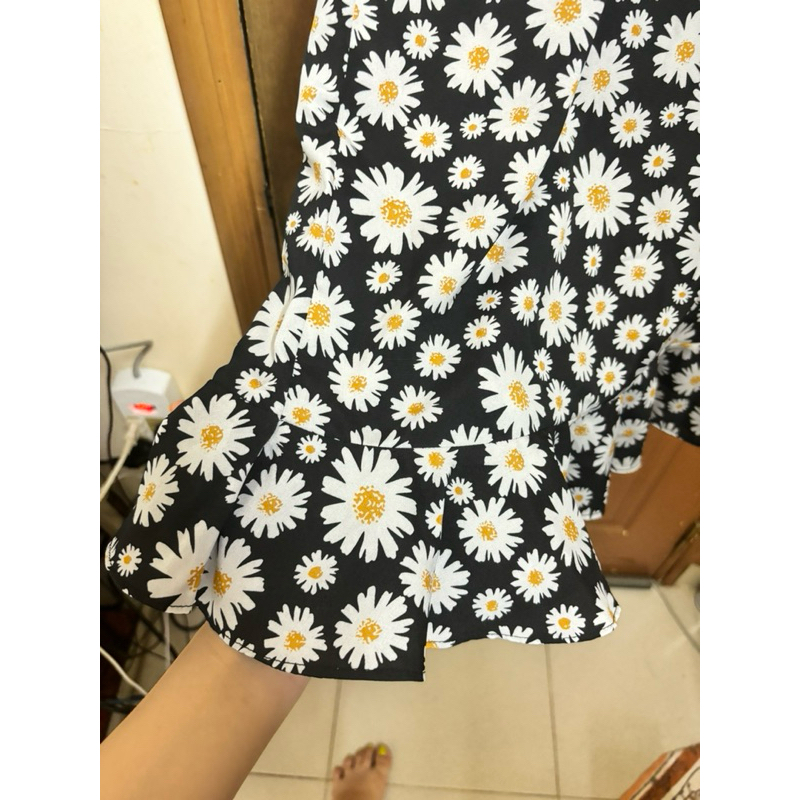 Pass đầm bông cúc tay nơ