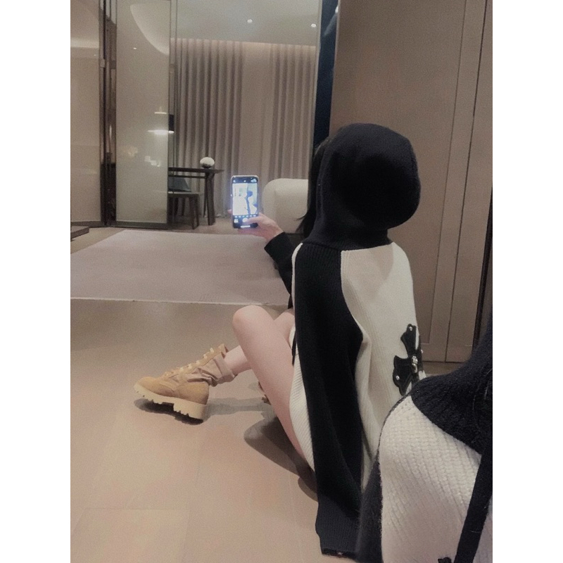 Áo khoác len Chorme Hearts