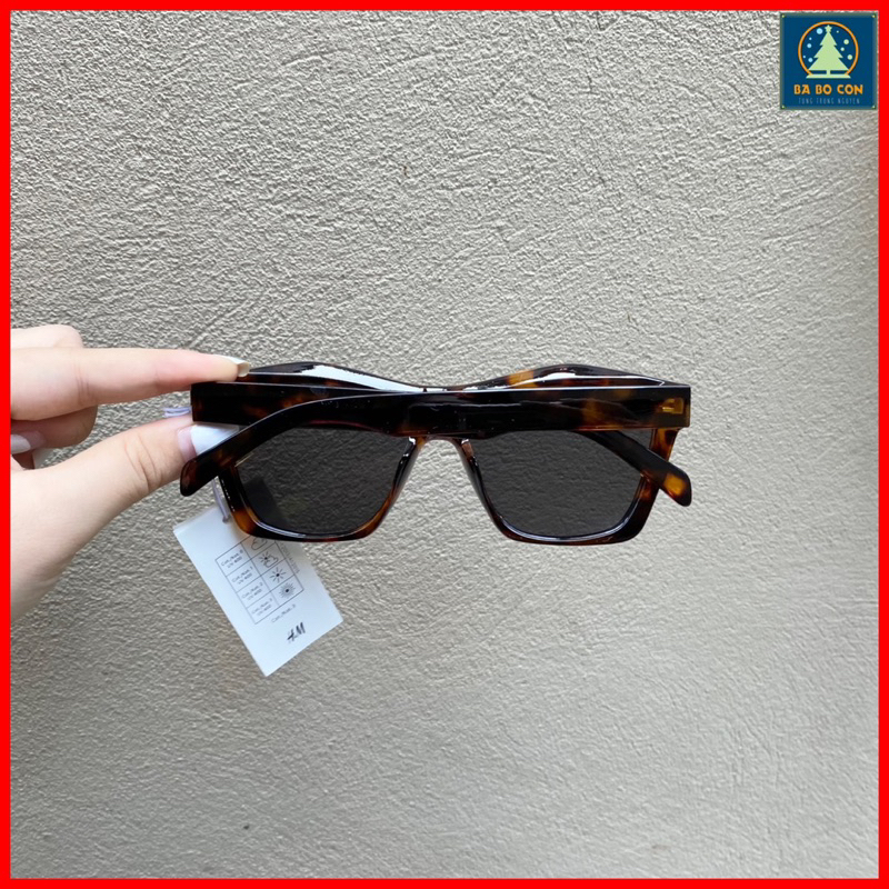 Kính râm nữ HM US Tuyệt đẹp, có bill và mail mua hàng tại web hãng, tặng kèm hộp và khăn