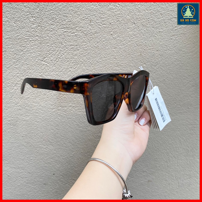 Kính râm nữ HM US Tuyệt đẹp, có bill và mail mua hàng tại web hãng, tặng kèm hộp và khăn