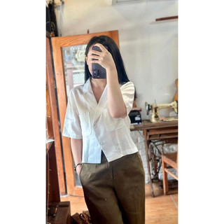 Áo cổ vest vải linen tưng premium