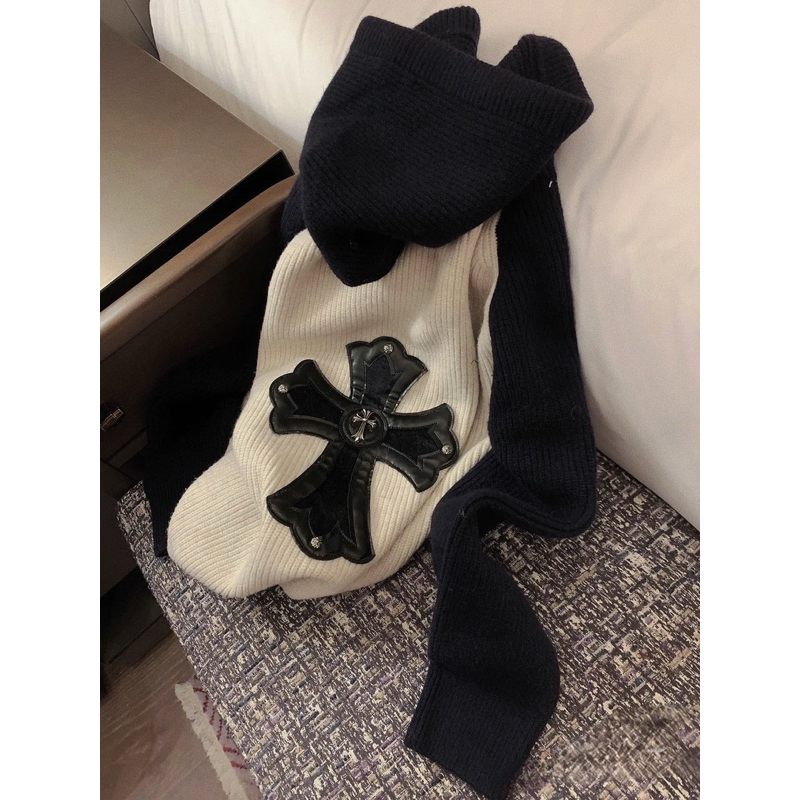 Áo khoác len Chorme Hearts