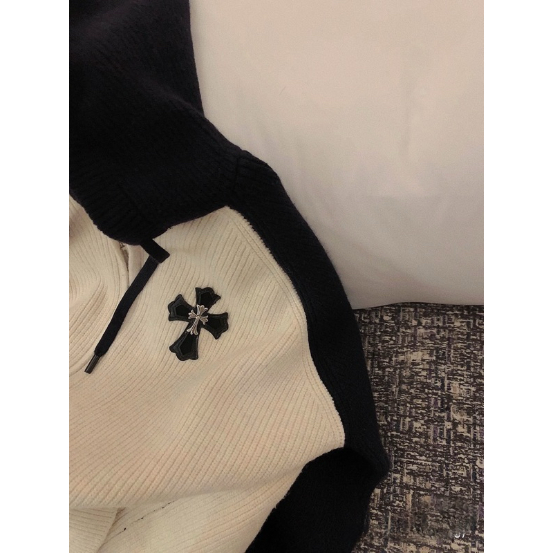 Áo khoác len Chorme Hearts