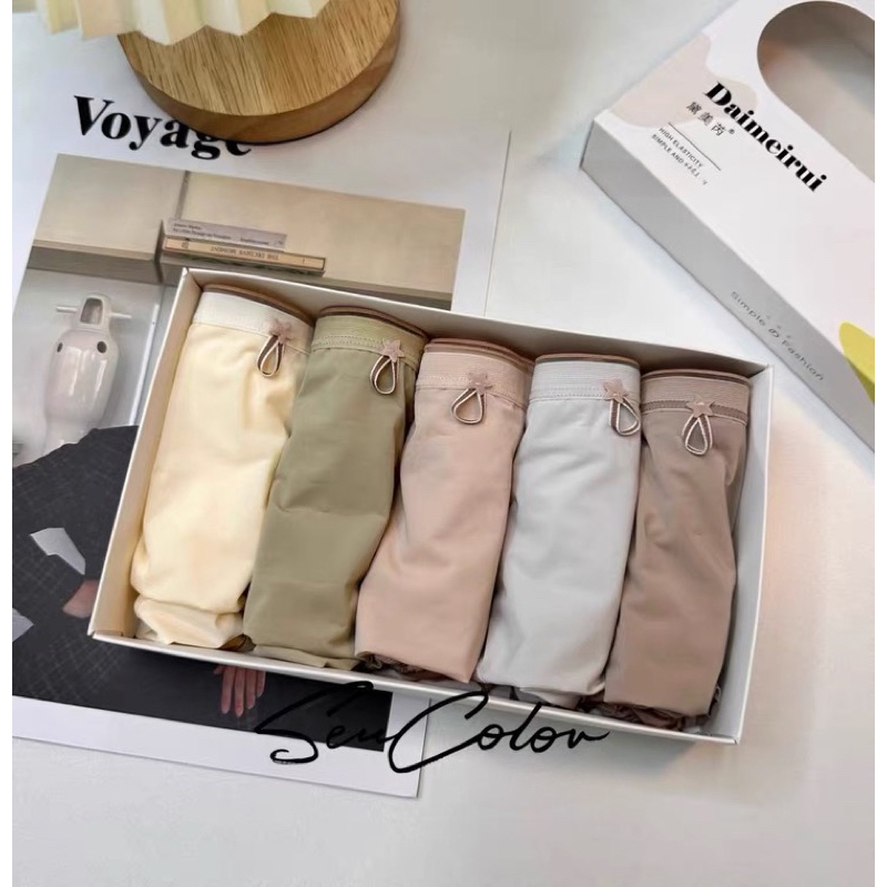 Quần lót nữ lụa tơ nhẹ tênh trẻ trung HA274