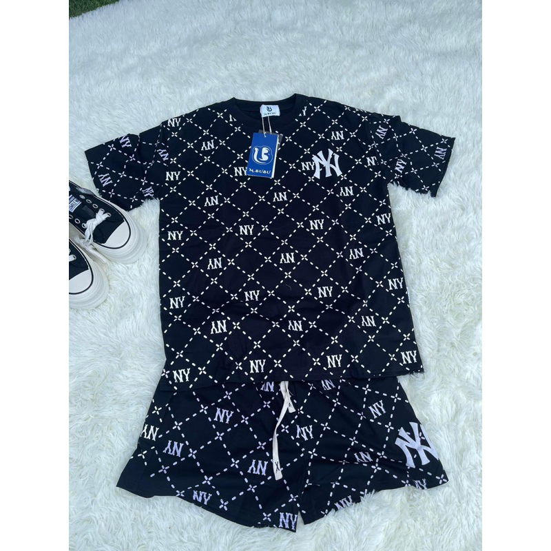 WHOLE.SALE Yuri.shopp chào khách set đùi NY