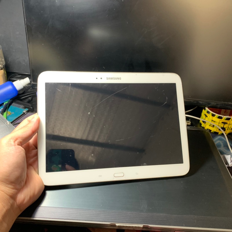 Xác Samsung Galaxy Tab3 GT-P5200 không lên gì ạ