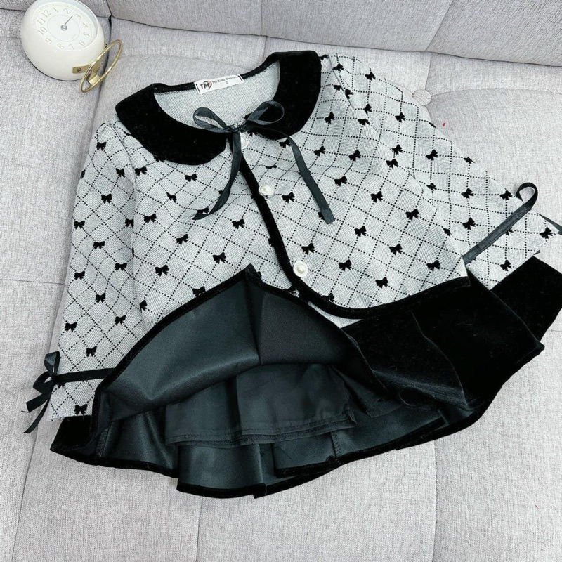 SET BỘ CHÂN VÁY ÁO HÌNH NƠ CHO BÉ