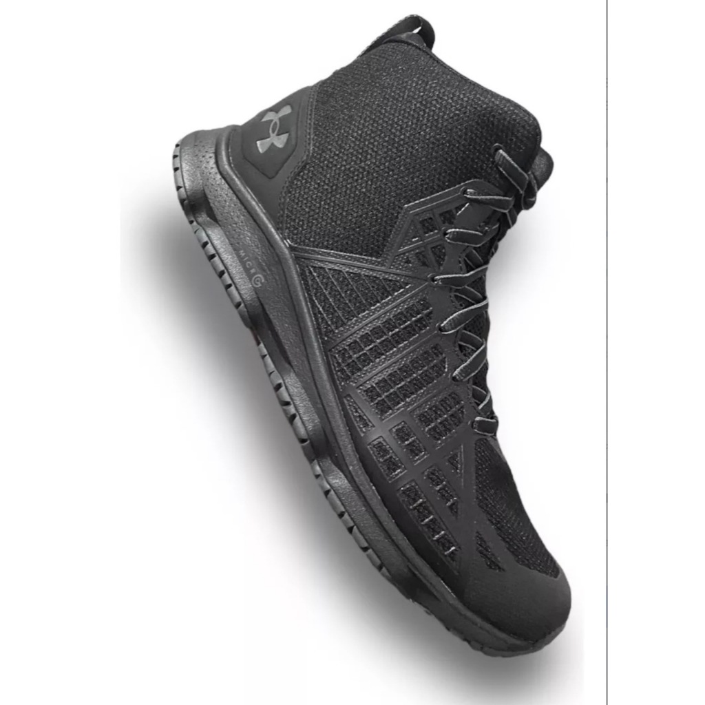 Giày UA Micro G Strikefast Mid Cross