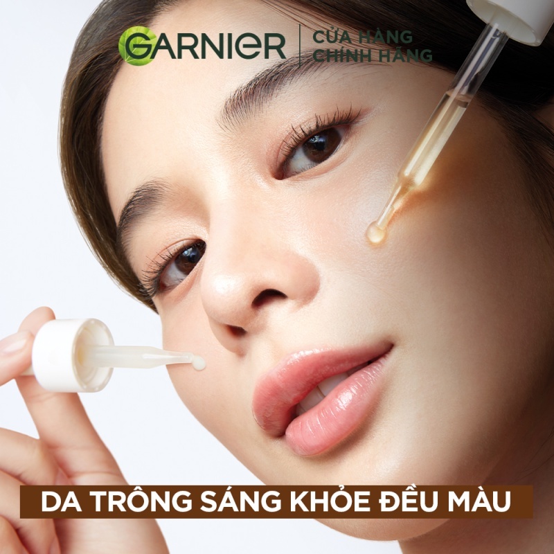 Bộ đôi Dưỡng chất Serum Vitamin C Ngày & Đêm Garnier Bright Complete dưỡng sáng da