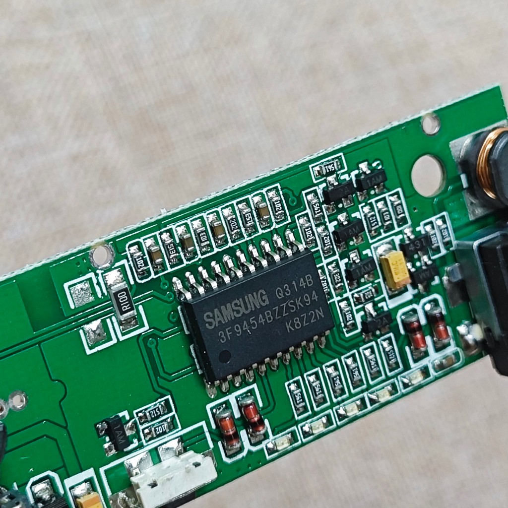 Mạch vi điều khiển Samsung không rõ tình trạng