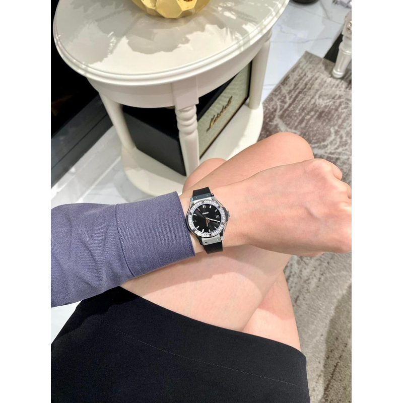 Đồng Hồ Nữ HLÕB Dây Cao su non, đá pha lê Cao Cấp FULLBOX