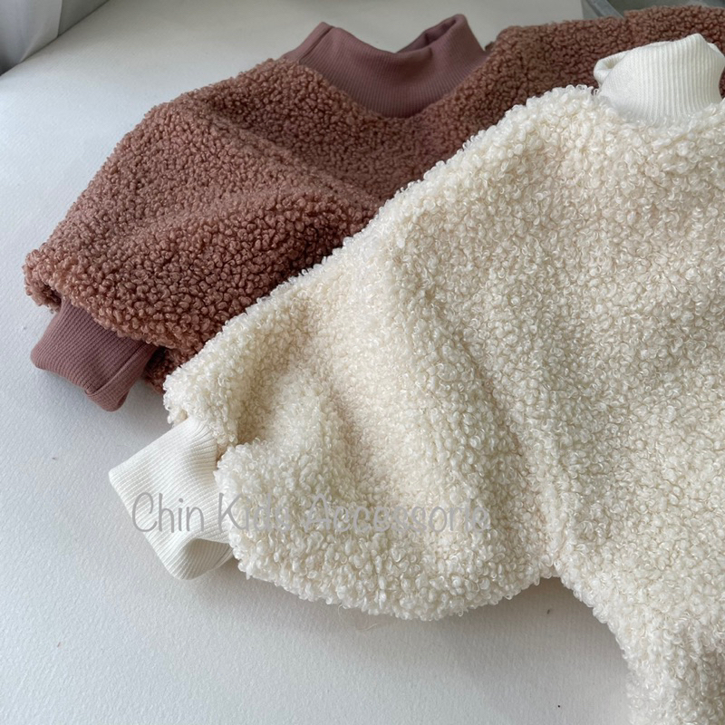 Áo hoodie cổ cao lông cừu lót nỉ thêu sóc siêu ấm cho bé trai, bé gái