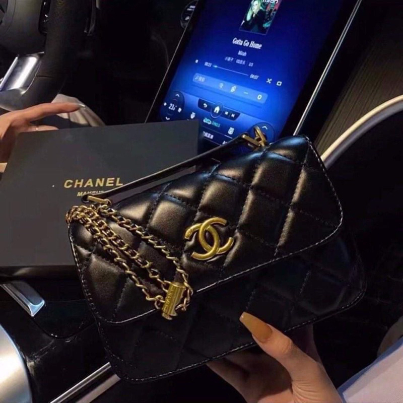 Túi X gift vip đeo chéo sz 20