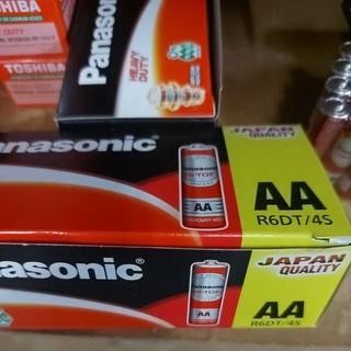 [1 vỉ = 4 viên] Pin tiểu Panasonic, Pin AA 1.5V, Bin 2A, Bin tiểu (Bin đồng hồ) Panasonic
