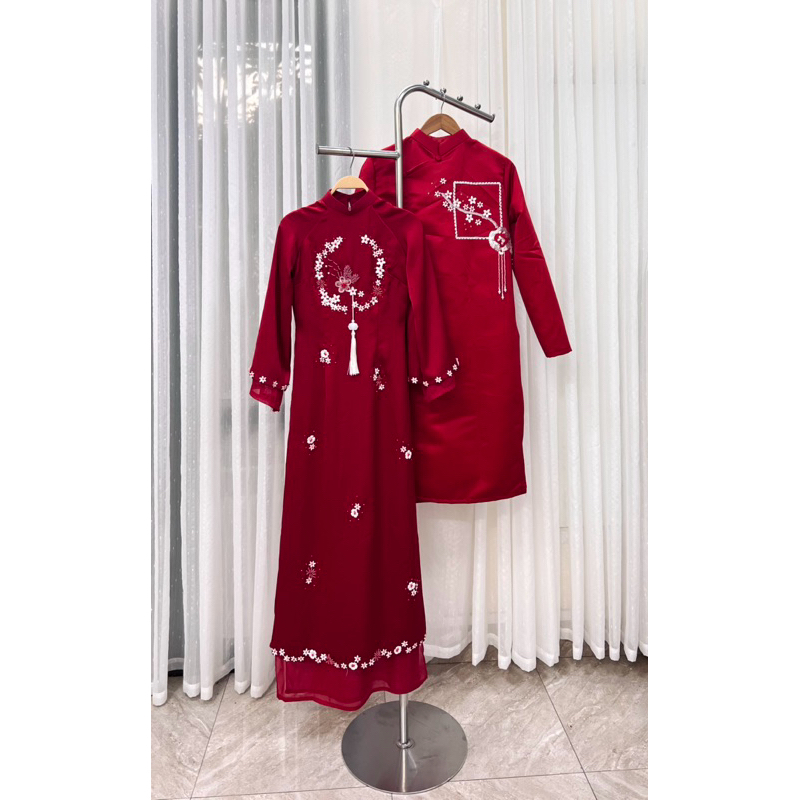 Áo dài cặp đỏ đô đính hoa