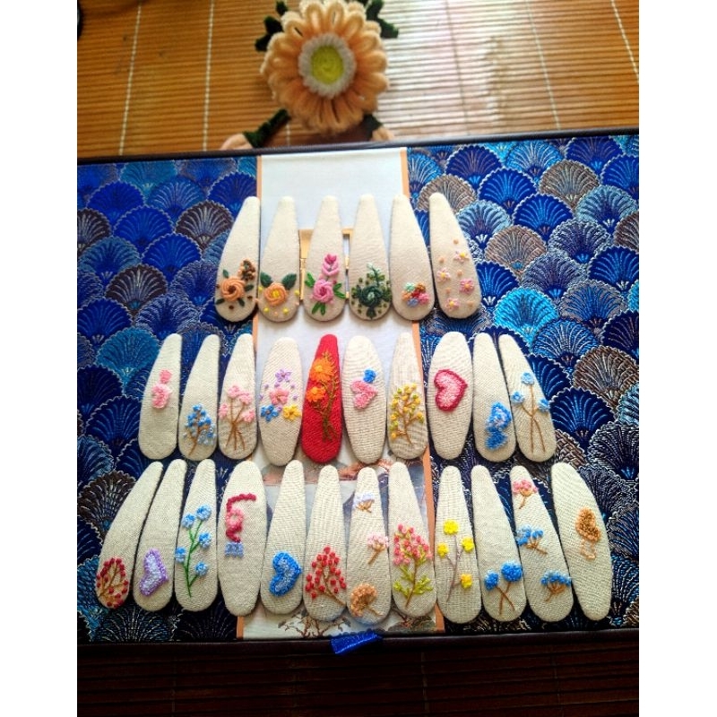 Kẹp tóc thêu tay handmade 6cm