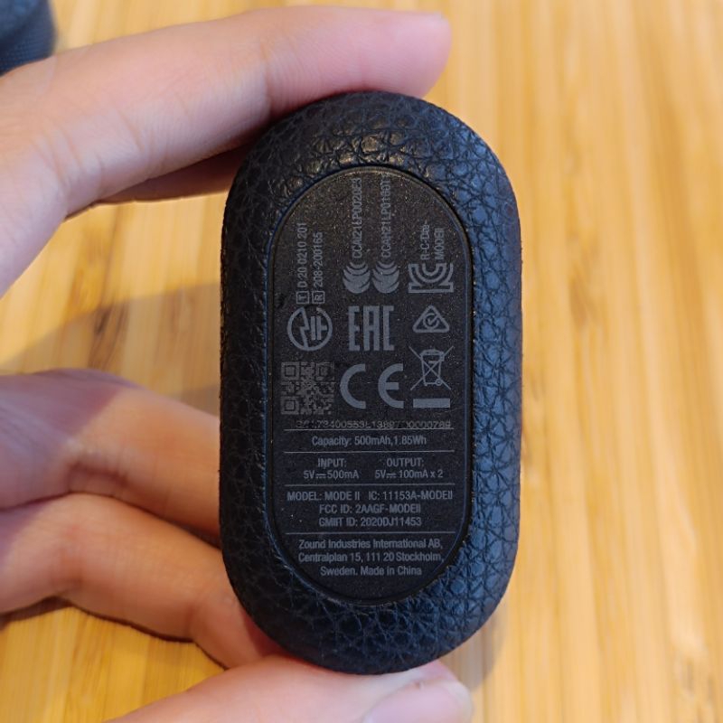 Hộp sạc tai nghe marshall mode 2 chính hãng