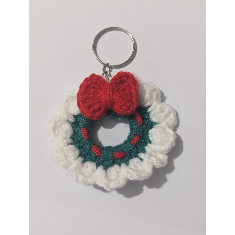 Móc khóa Vòng nguyệt quế Giáng Sinh mini len 6cm