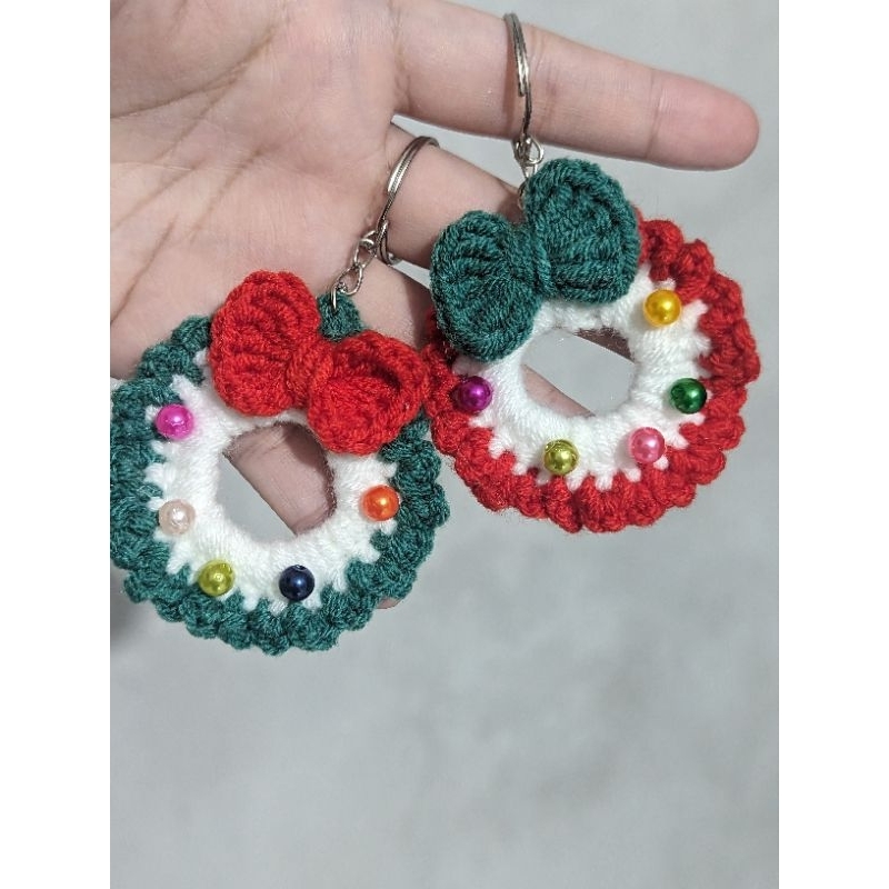 Móc khóa Vòng nguyệt quế Giáng Sinh mini len 6cm