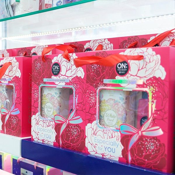 Sữa Tắm Hương Nước Hoa ON The Body