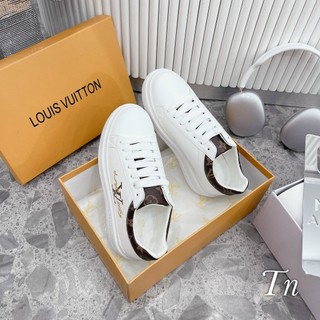 GIÀY THỂ THAO LV CHỮ NỖI