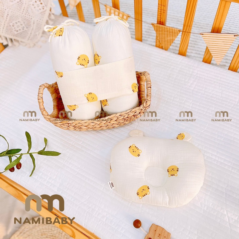 Combo Bộ Chặn Bông Xô Muslin Kèm Gối Lõm Sơ Sinh Hãng Nami