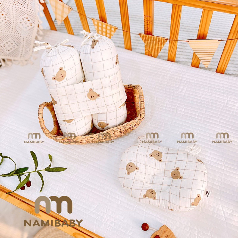 Combo Bộ Chặn Bông Xô Muslin Kèm Gối Lõm Sơ Sinh Hãng Nami