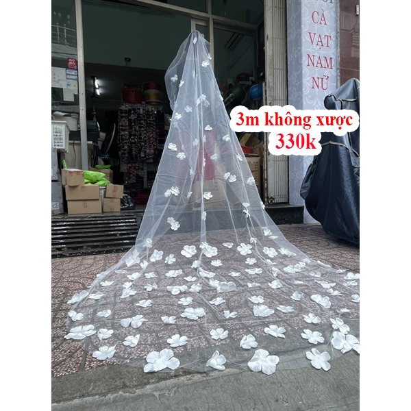 Voan cô dâu dài 3m đính hoa rơi mẫu voan trùm đầu không xược
