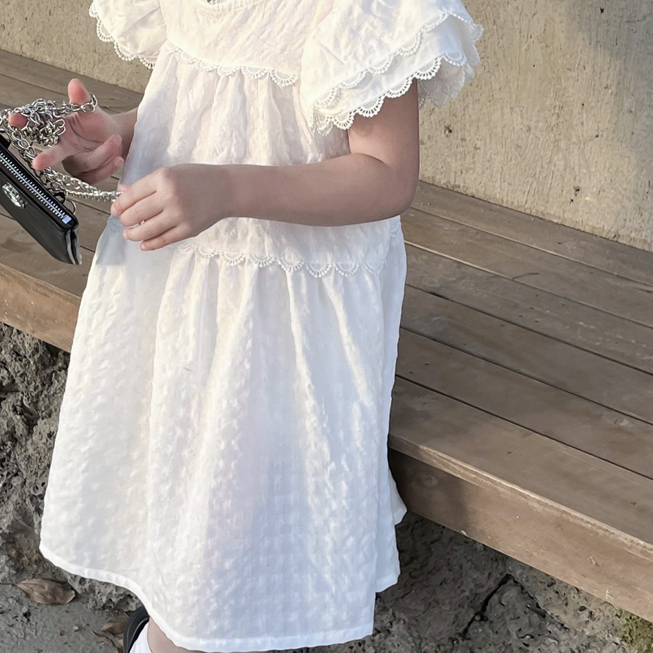 Váy Xô Trắng  Bé Gái Tay Cánh Tiên Viền Ren Xinh Xắn