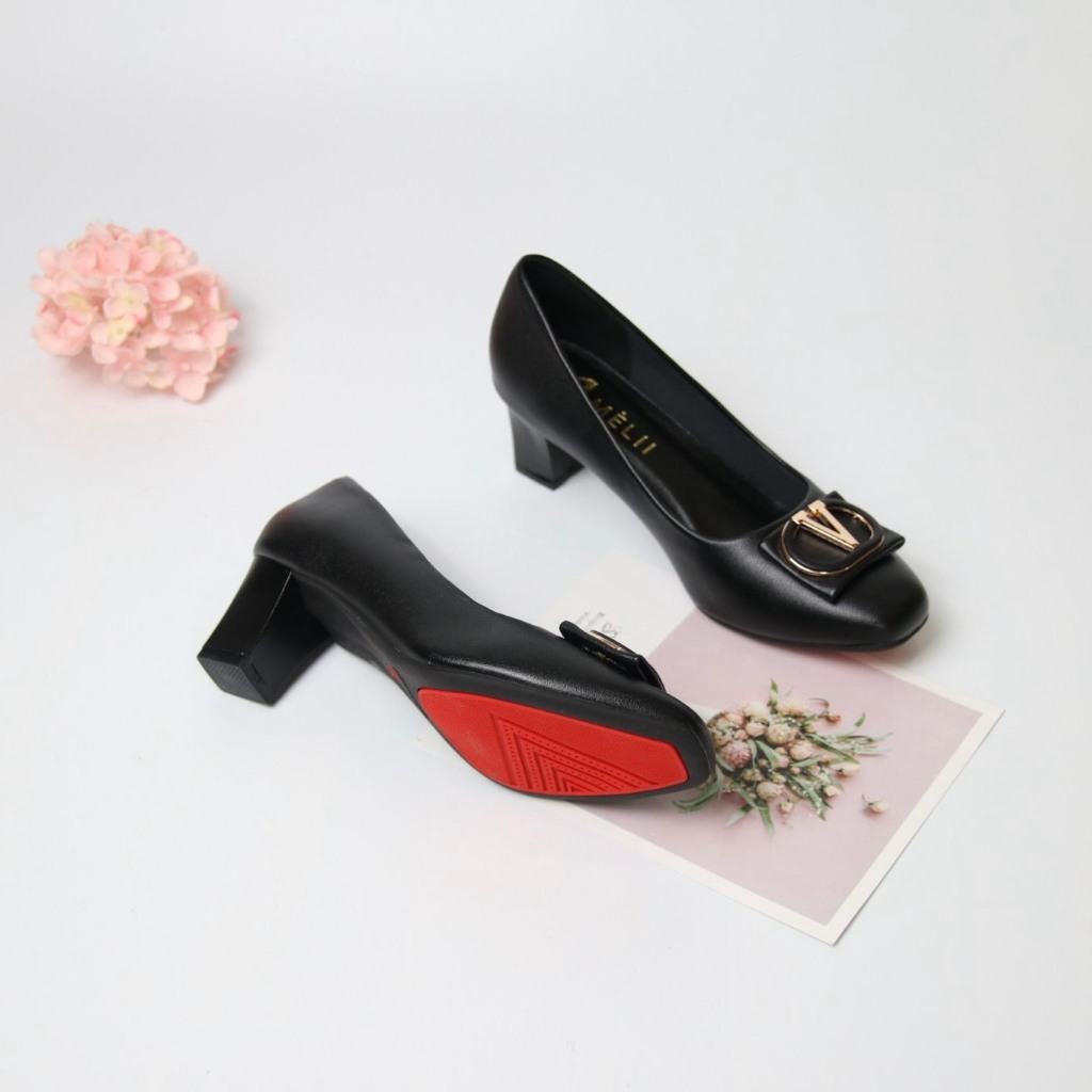 Giày cao gót mũi vuông gót trụ cao 5 phân, nơ chữ V da lì hai màu đen và kem