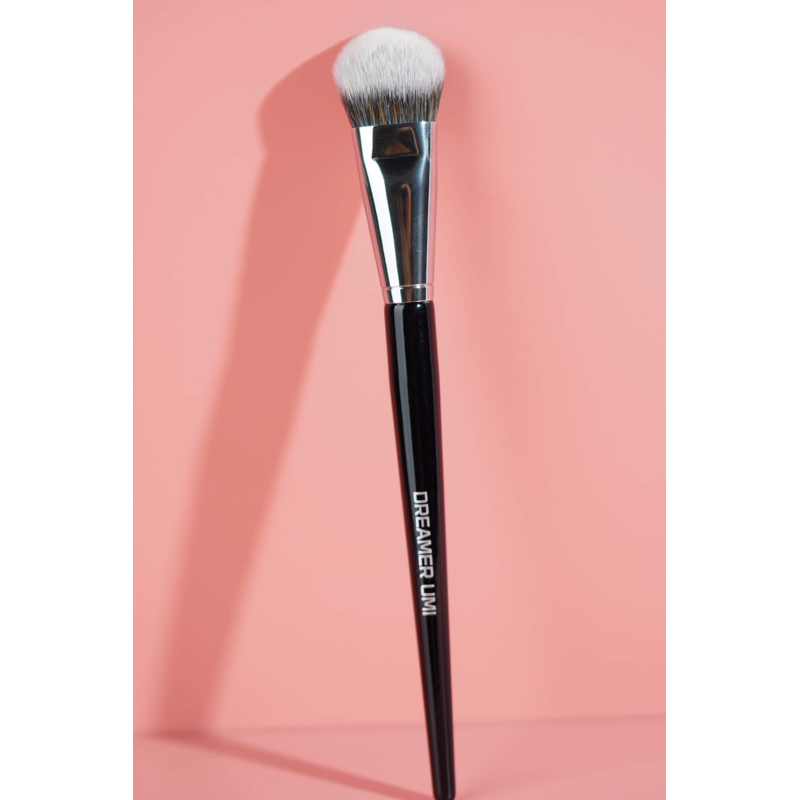 Cọ umi đánh kem nền và má hồng