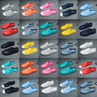 Giày nhựa nam nữ trẻ em và người lớn đi mưa đi biển giày cặp fittop ntj-011