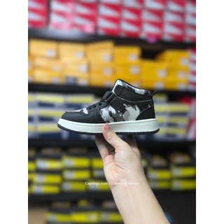 Giày bé trai camo màu đen