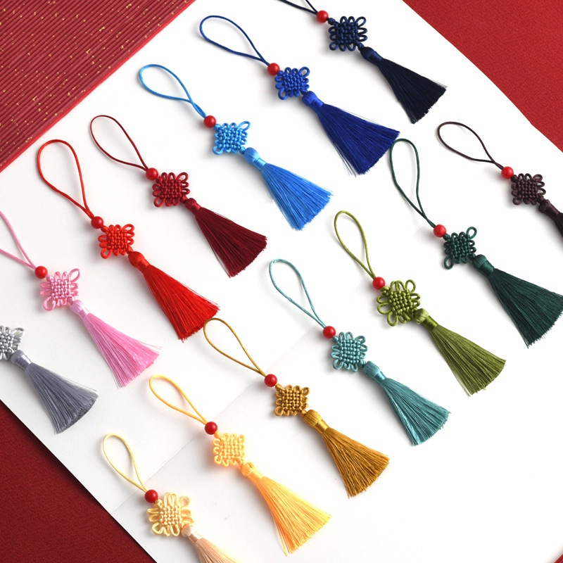 COMBO 5 Đồng tâm kết hạt đỏ tua rua ngắn cosplay quà tặng trang trí ngày Tết xinh xắn