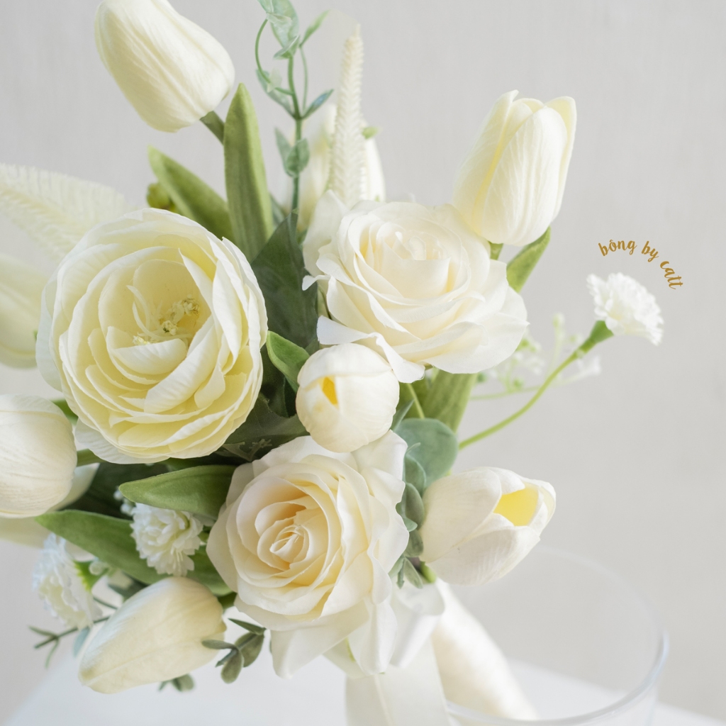 Hoa cưới tulip cầm tay cô dâu - Hoa cưới lụa cầm tay cô dâu - Bó hoa cưới cầm tay cô dâu - thương hiệu BÔNG BY CATT
