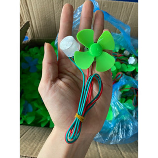 Đèn quạt gió để gắn vào diều