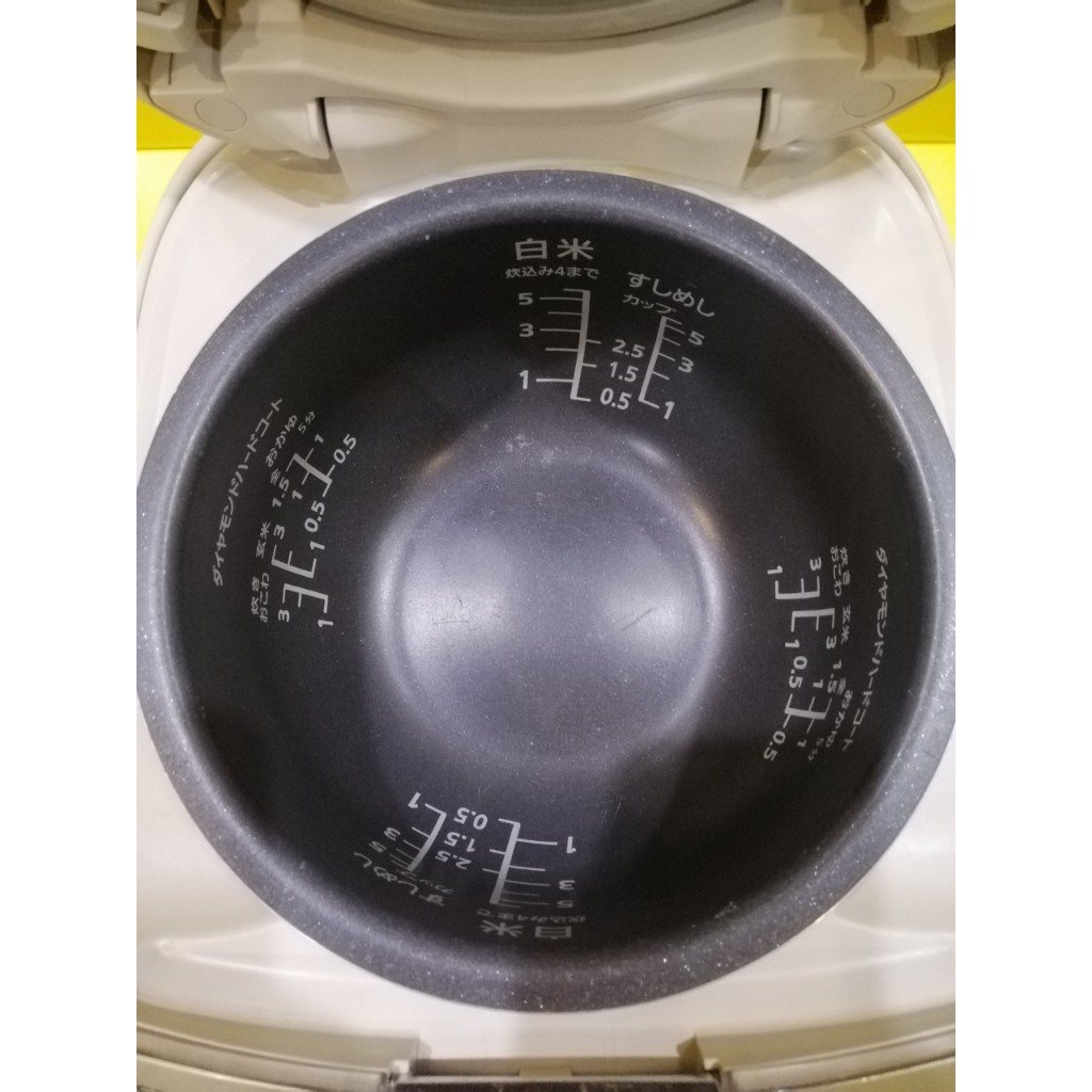 Nồi cơm nội địa Nhật cao tần  Panasonic SR-DG102J   van dài bù ẩm