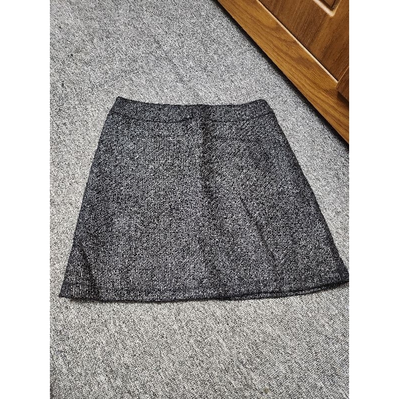 2hand. chân váy dạ lót váy eo 66 dài 40cm. tl171