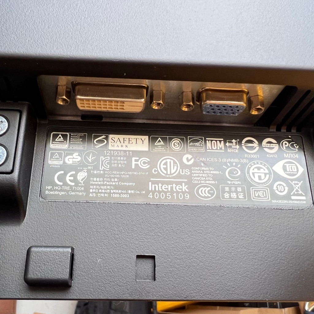 Màn Hình HP 22" ProDisplay - 22inch Full HD Fullbox tặng kèm cáp nguồn