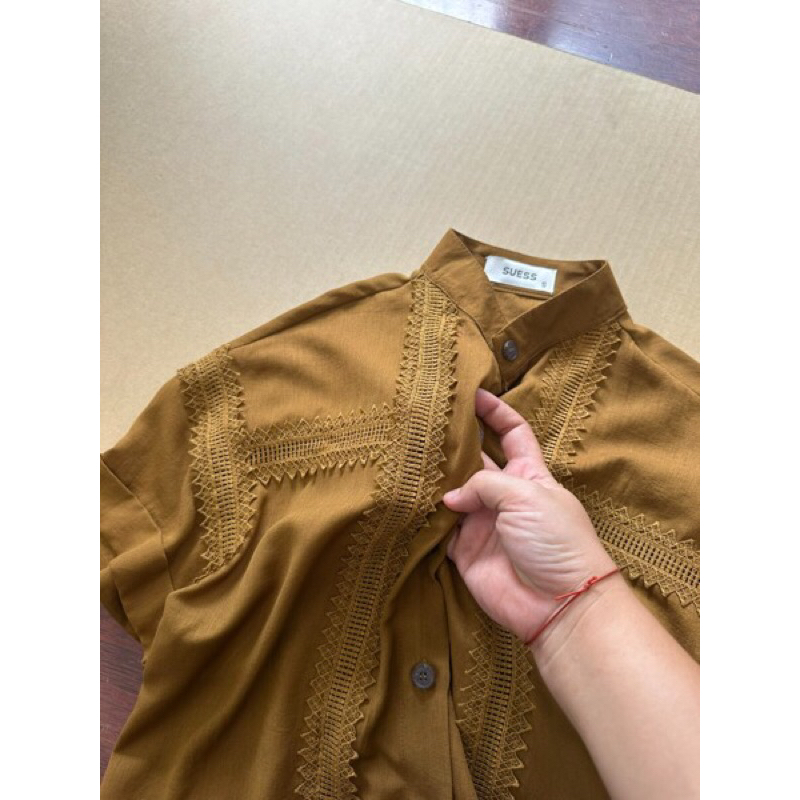 BEUCLOSET - Áo sơ mi phối ren SS form rộng xinh xắn
