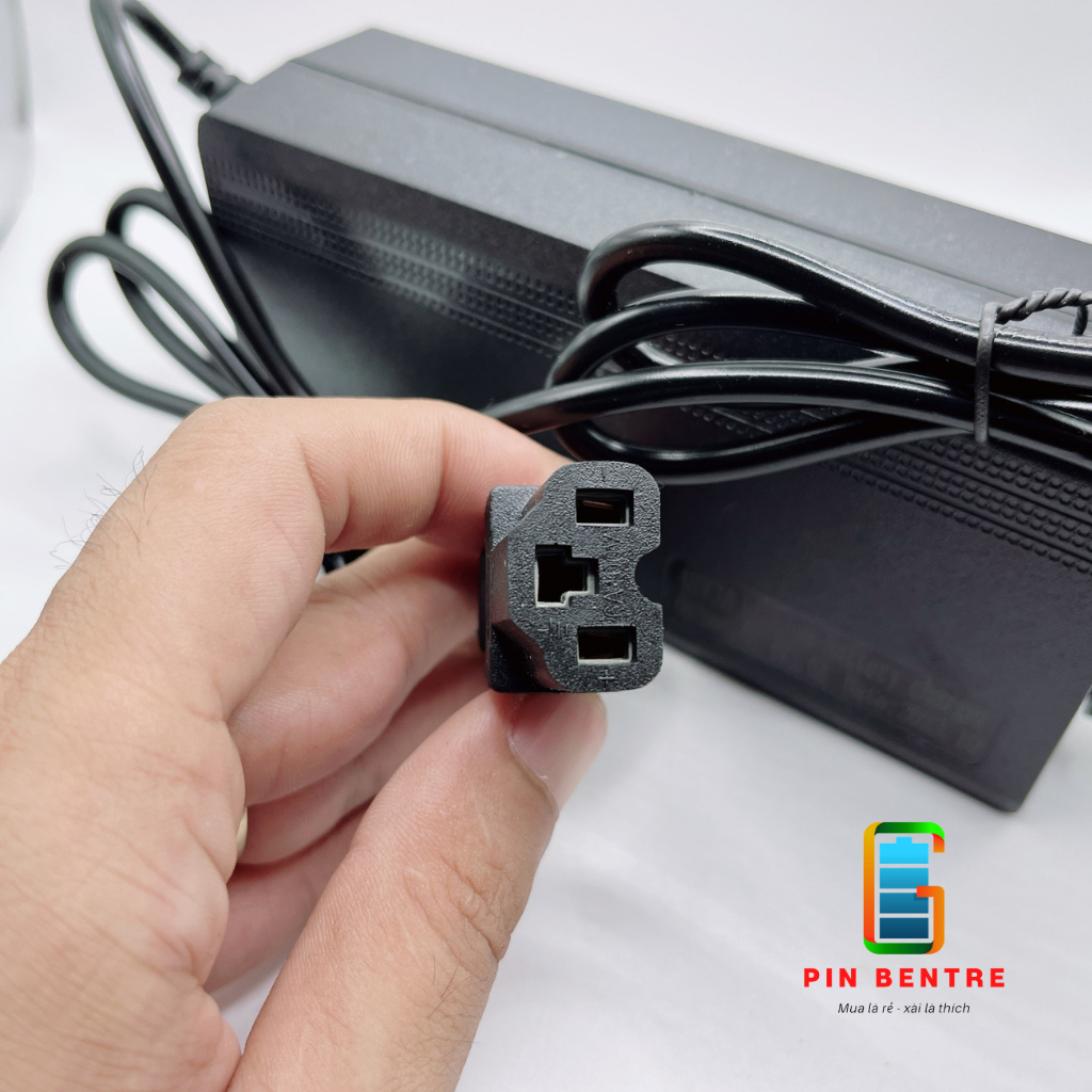 Sạc 13S - 3A dành cho Pin Sắt công suất cao 48V/54,6V Có quạt