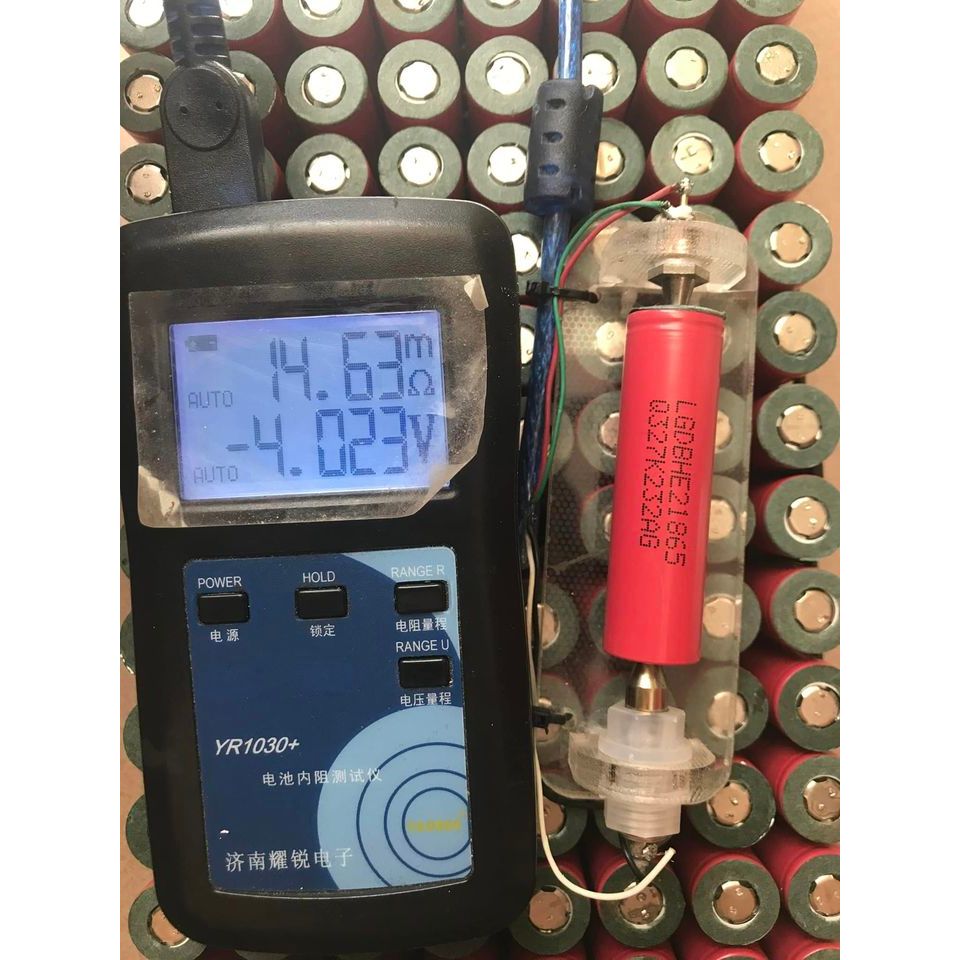 Pin 18650 LG HE2 dung lượng 3300mAh - 3.7V xả 20A  / Tháo khối