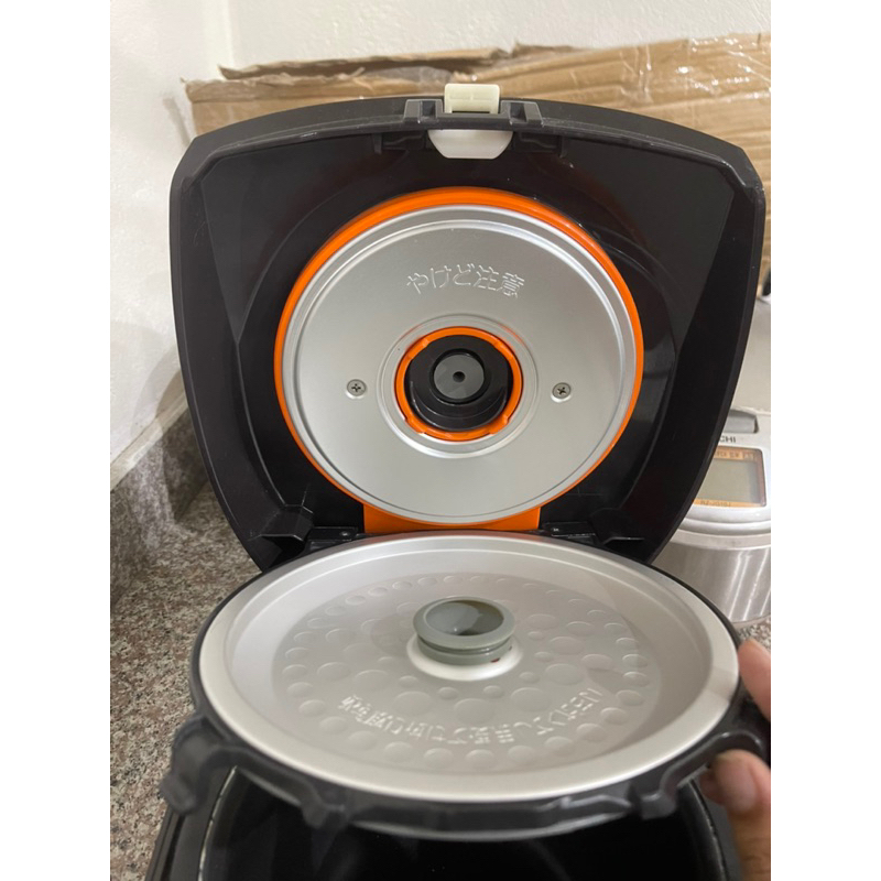 Nồi cơm Tiger Tacook