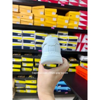 Giày trẻ em Air Force 1 màu trắng