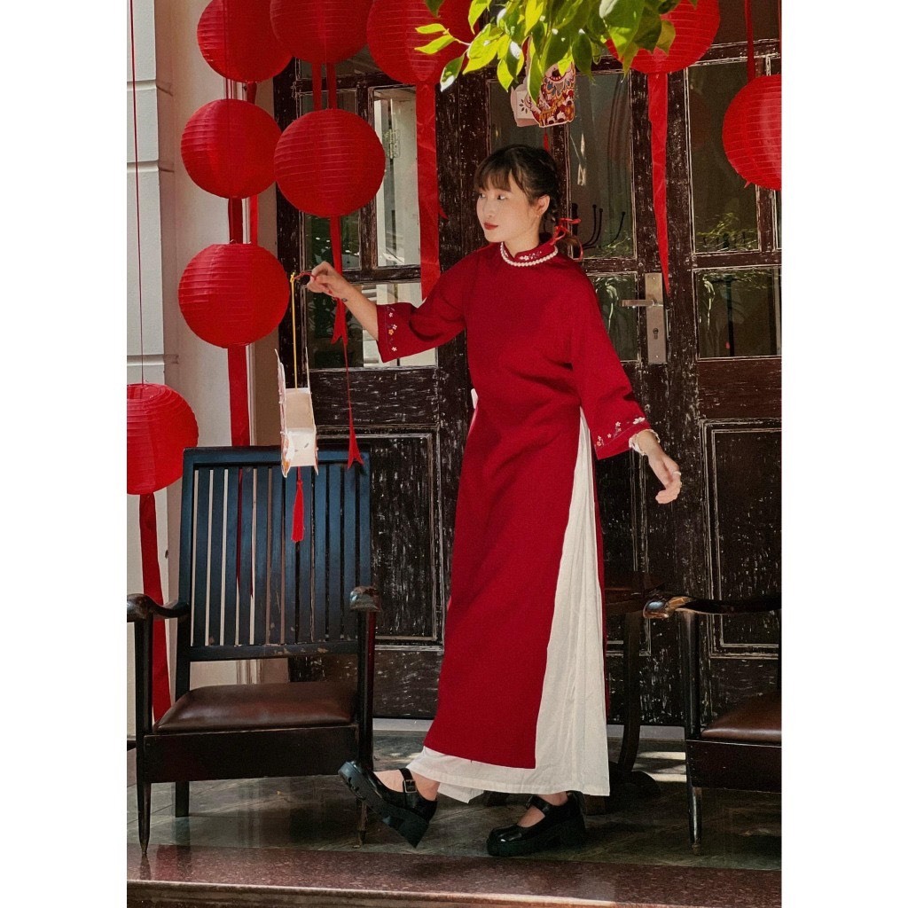 Áo Dài Tết - Áo Dài Cách Tân Đỏ Dáng Suông Thiết Kế Hoa Thêu Chất Liệu Nhung Tăm Trẻ Trung Phù Hợp Với Mọi Lứa Tuổi