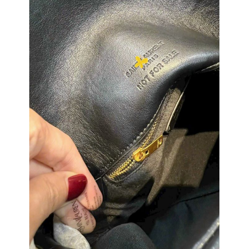 Túi vip gift xịn sò