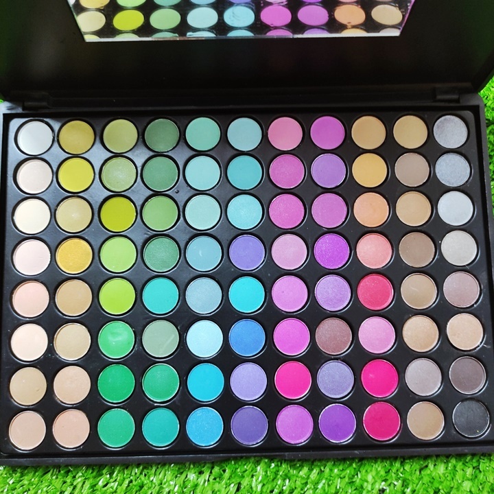 Bảng Phấn Mắt Trang Điểm Chuyên Nghiệp Đa Năng 88 Ô  P88 - SATP027